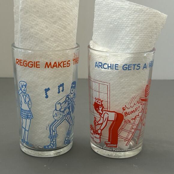 Welch's Jelly Archie & Friends Comics Glasses 6 oz Archie, Reggie Lot of 2 VTG - Picture 1 of 9